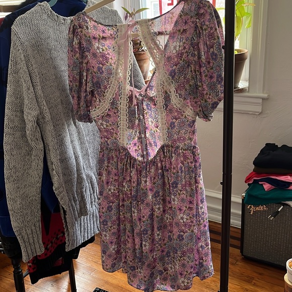 NWT For Love and Lemons S Dress Willow Floral Dress Lilac Mini Puff Sleeve - Picture 5 of 9